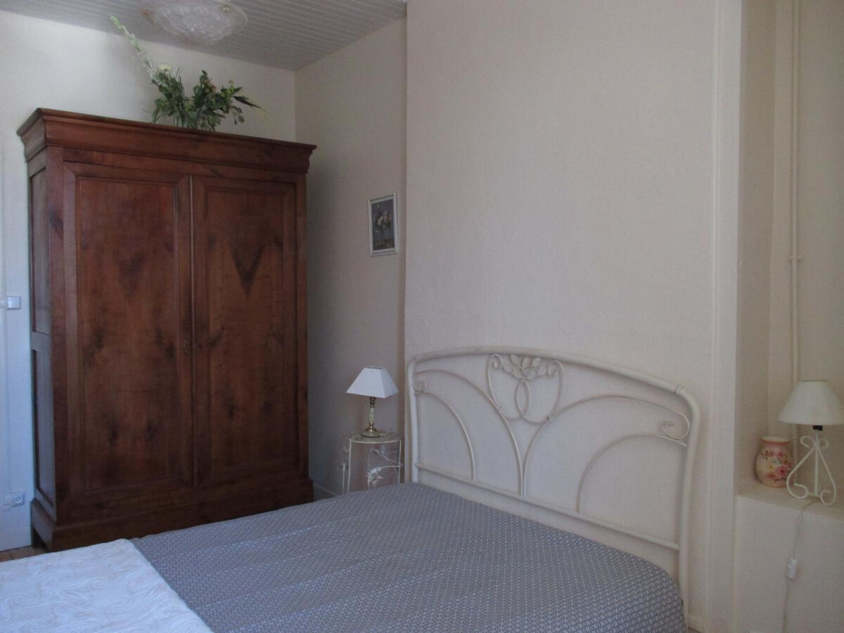 Gîte indépendant 5 pers. à Huriel, cour fermée - Photo 11