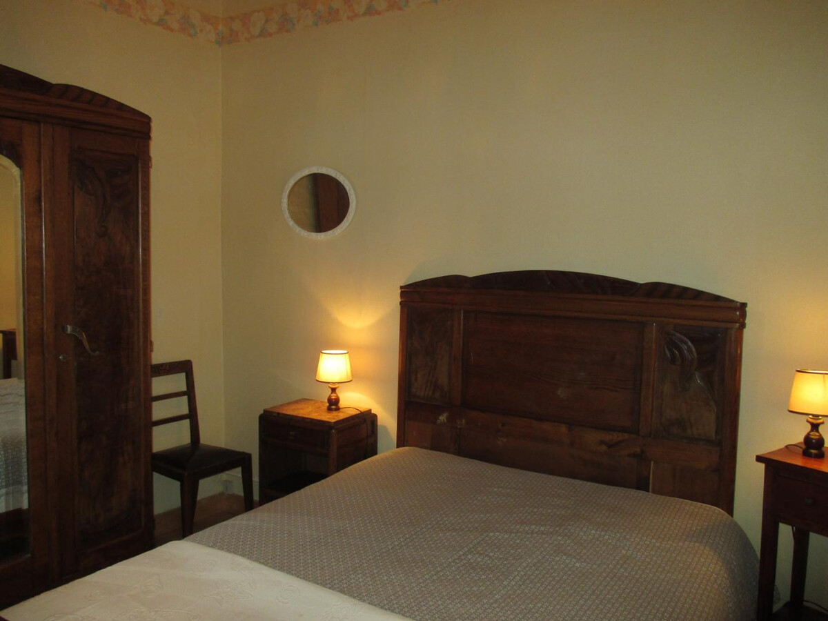 Gîte indépendant 5 pers. à Huriel, cour fermée - Photo 12