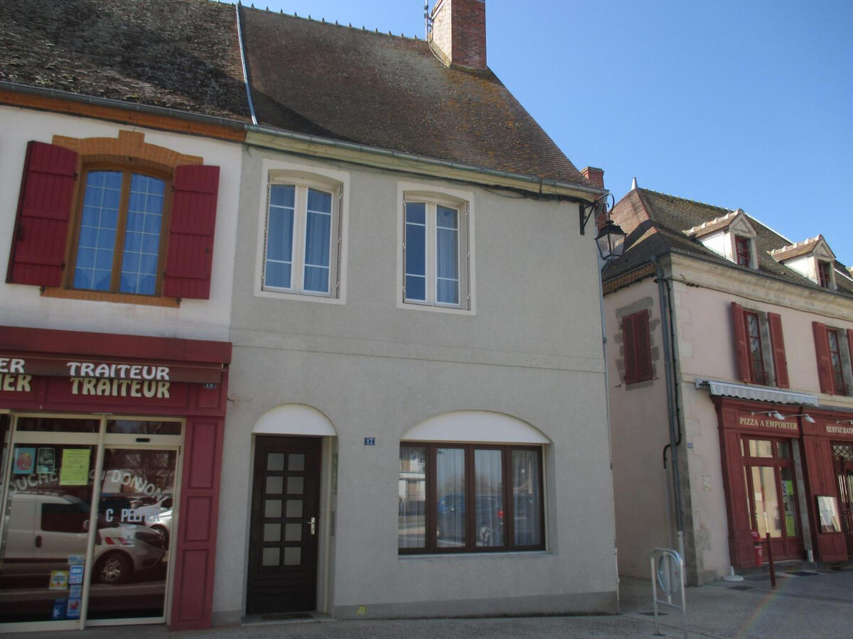 Gîte indépendant 5 pers. à Huriel, cour fermée - Photo 14