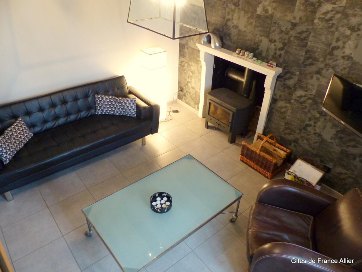 Gîte contemporain 4 pers. à Agonges, animaux acceptés - Photo 5