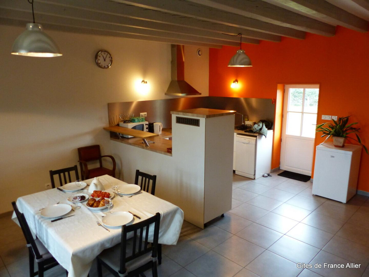 Gîte contemporain 4 pers. à Agonges, animaux acceptés - Photo 8