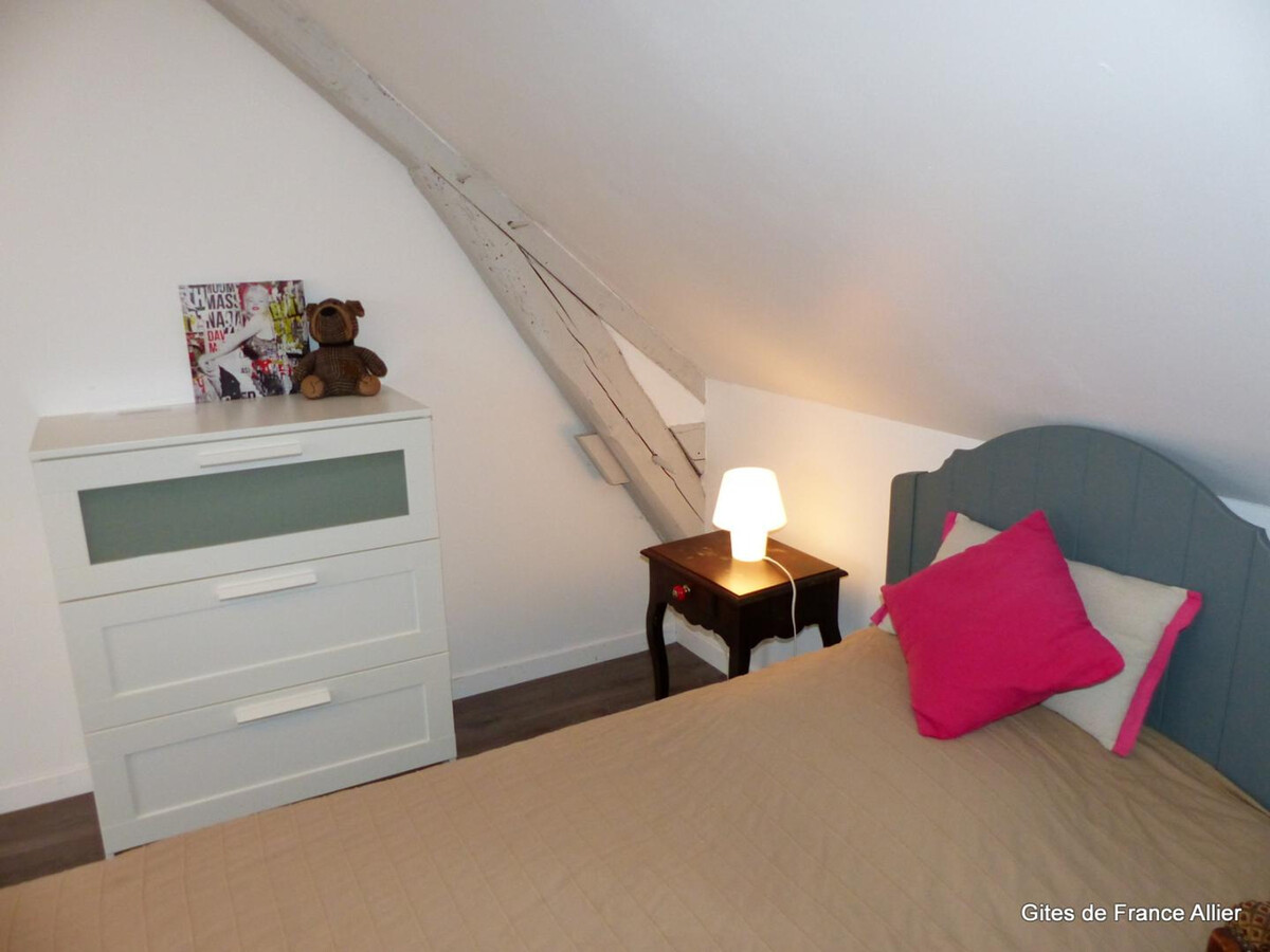 Gîte contemporain 4 pers. à Agonges, animaux acceptés - Photo 13
