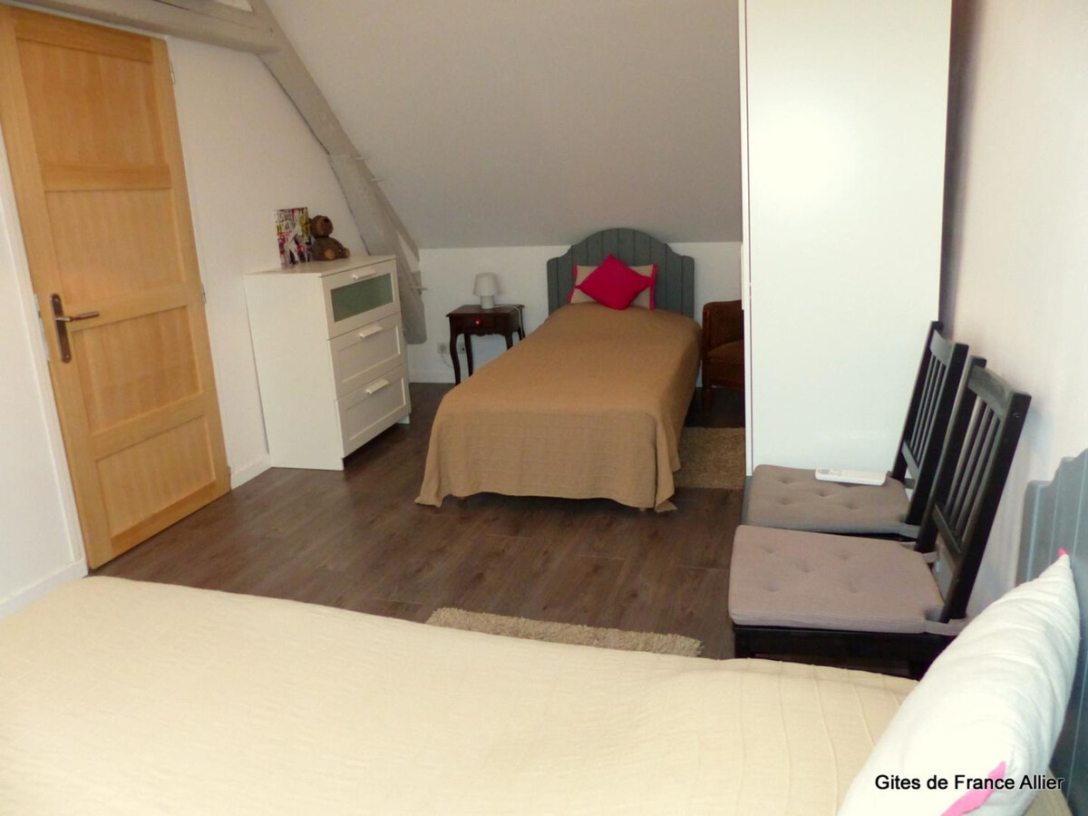 Gîte contemporain 4 pers. à Agonges, animaux acceptés - Photo 14