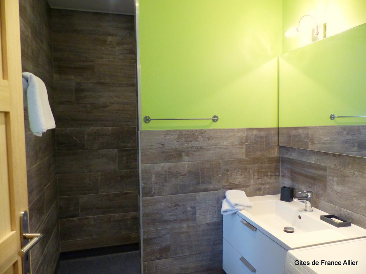 Gîte contemporain 4 pers. à Agonges, animaux acceptés - Photo 15