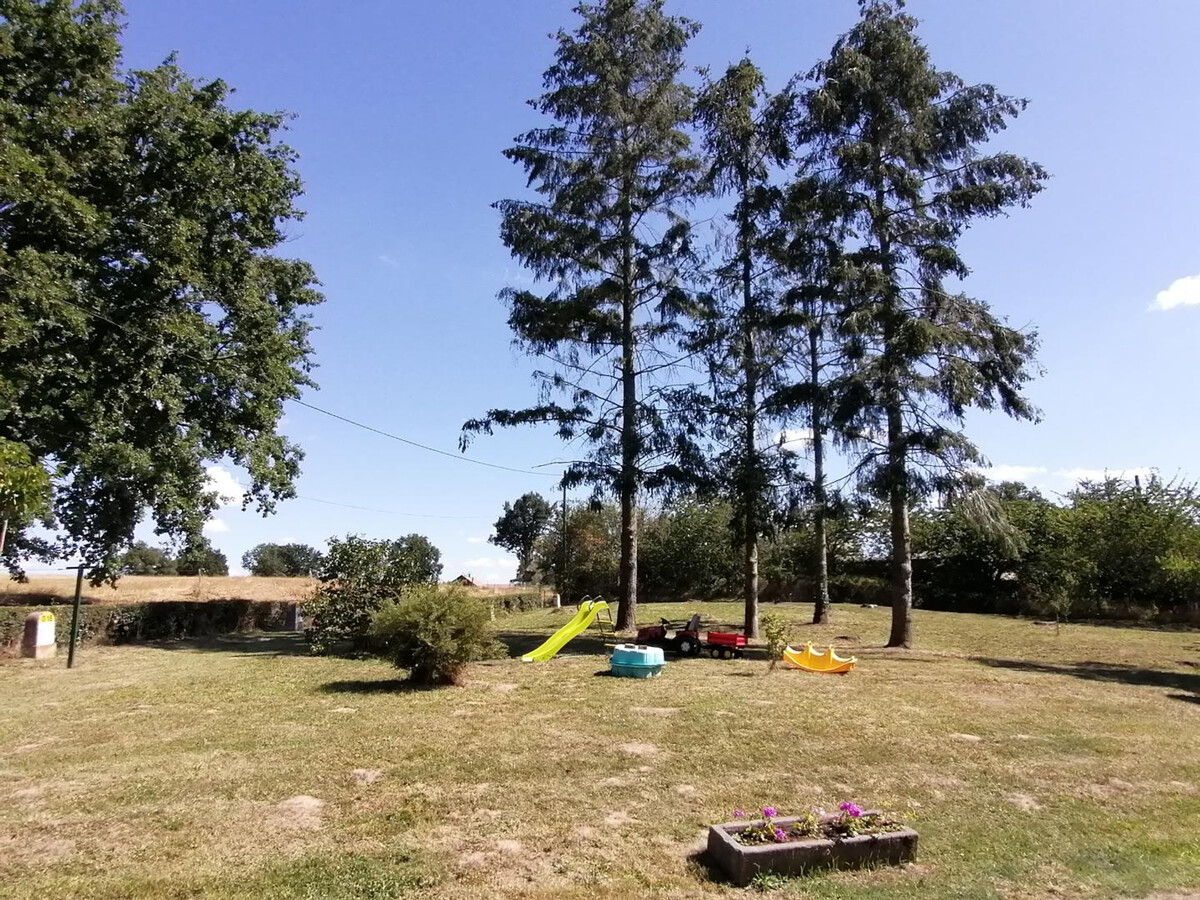Longère bourbonnaise rénovée 6 pers., jardin à Cressanges - Photo 11