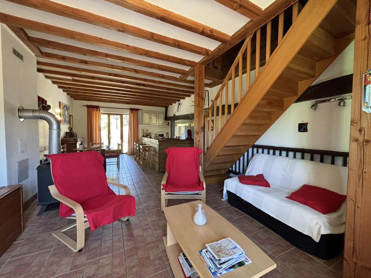 Gîte en grange rénovée avec jardin à Châtel-Montagne - Photo 7