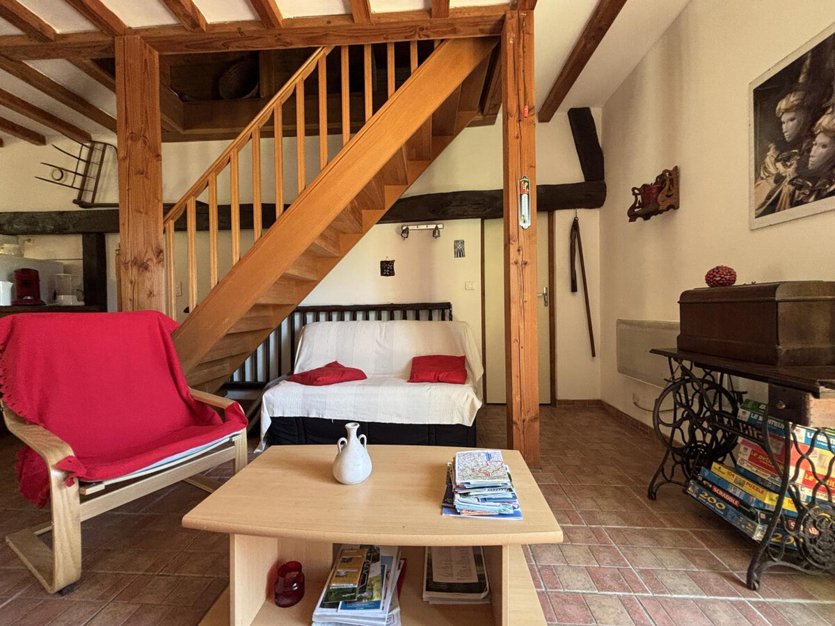 Gîte en grange rénovée avec jardin à Châtel-Montagne - Photo 8