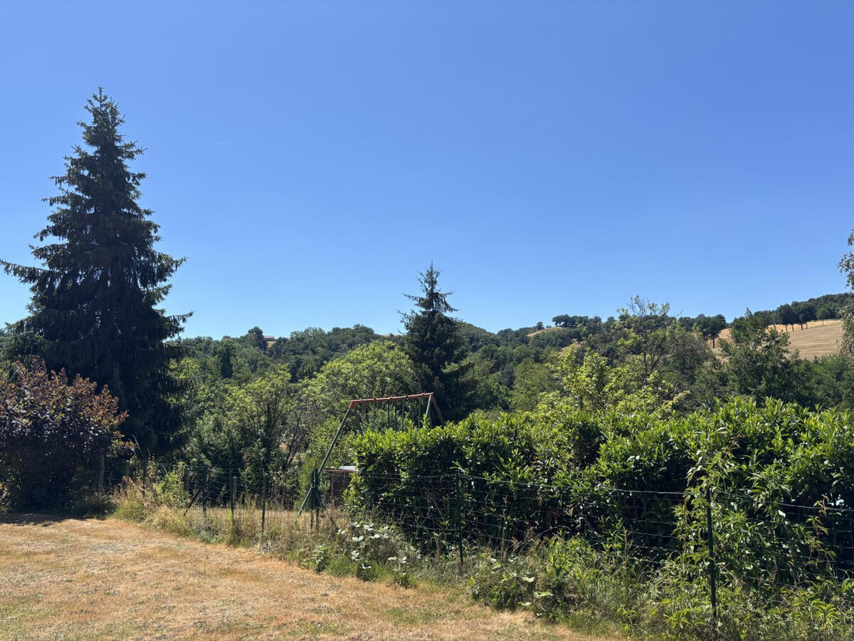 Gîte en grange rénovée avec jardin à Châtel-Montagne - Photo 14
