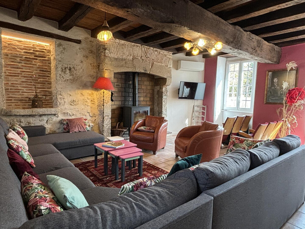 Gîte 14 pers., 6 chambres, terrain de jeux à Trézelles - Photo 9