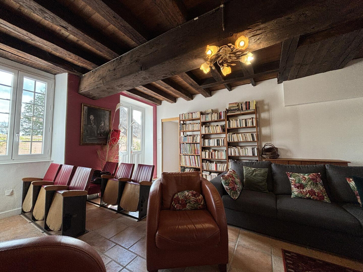 Gîte 14 pers., 6 chambres, terrain de jeux à Trézelles - Photo 12