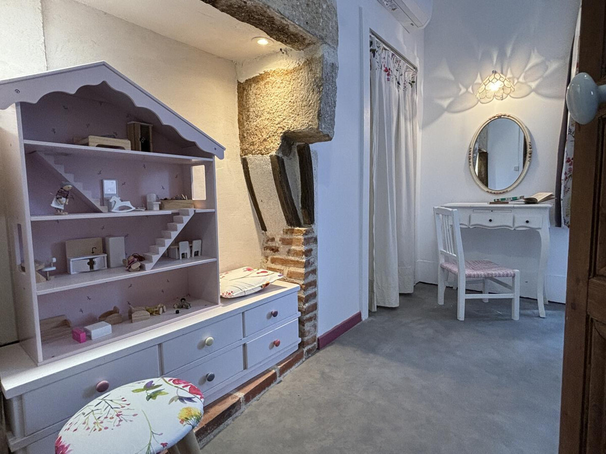 Gîte 14 pers., 6 chambres, terrain de jeux à Trézelles - Photo 23