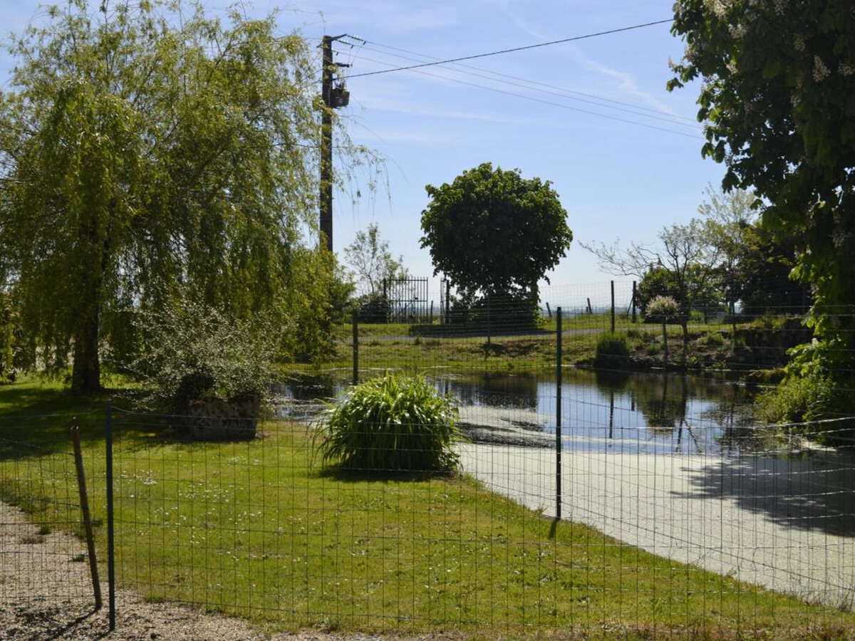 Petit l'Erain, gîte 4 pers. avec piscine à Cressanges - Photo 16