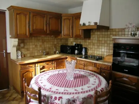 Grande maison à Saint-Pourçain avec piscine, sauna et WiFi - Photo 7