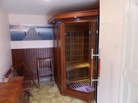 Grande maison à Saint-Pourçain avec piscine, sauna et WiFi - Photo 8