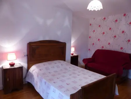 Grande maison à Saint-Pourçain avec piscine, sauna et WiFi - Photo 9