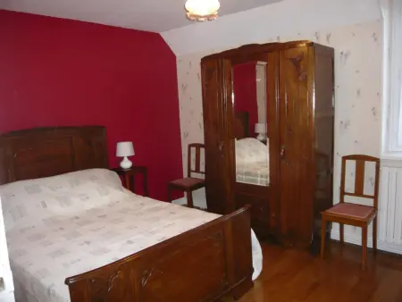 Grande maison à Saint-Pourçain avec piscine, sauna et WiFi - Photo 12