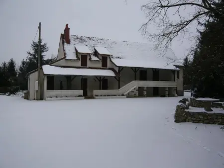 Grande maison à Saint-Pourçain avec piscine, sauna et WiFi - Photo 29