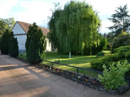 Grande maison à Saint-Pourçain avec piscine, sauna et WiFi - Photo 30