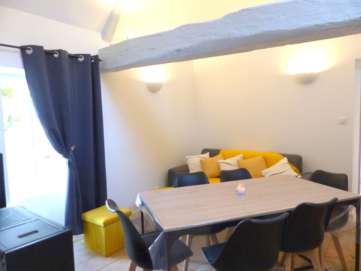 Ancien atelier réhabilité avec cour fermée à Broût-Vernet - Photo 9