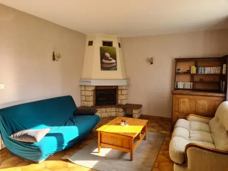 Gîte 6 personnes Creuzier-le-Neuf, piscine chauffée : photo 7