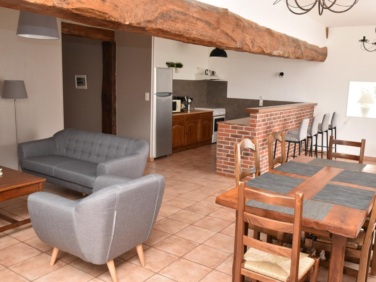 Gîte 6 pers. avec jardin 1000m², piscine et jeux à Cressanges - Photo 2