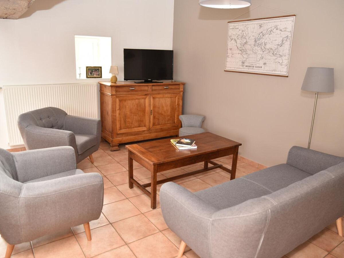 Gîte 6 pers. avec jardin 1000m², piscine et jeux à Cressanges - Photo 3