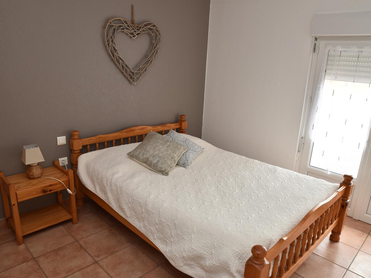 Gîte 6 pers. avec jardin 1000m², piscine et jeux à Cressanges - Photo 11