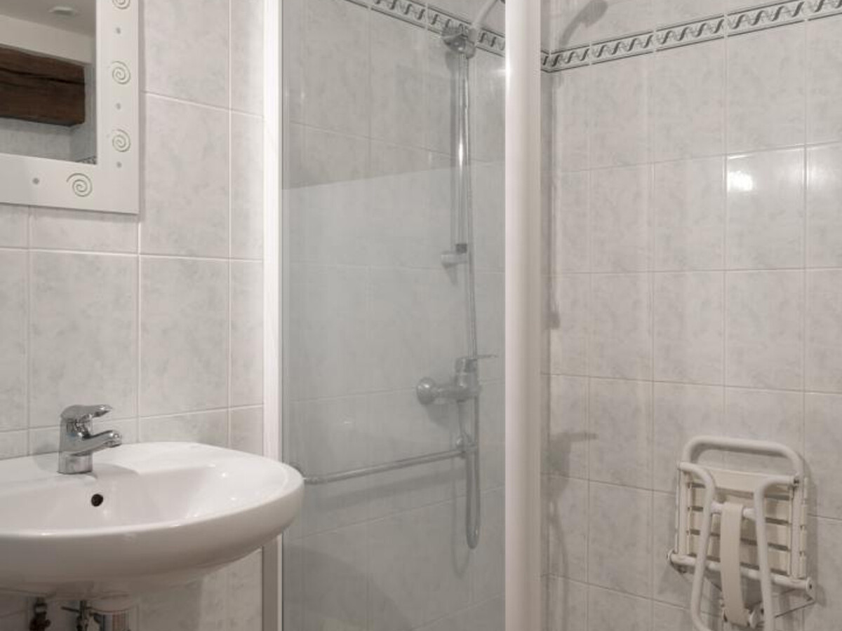 Gîte 6 pers. avec jardin 1000m², piscine et jeux à Cressanges - Photo 14