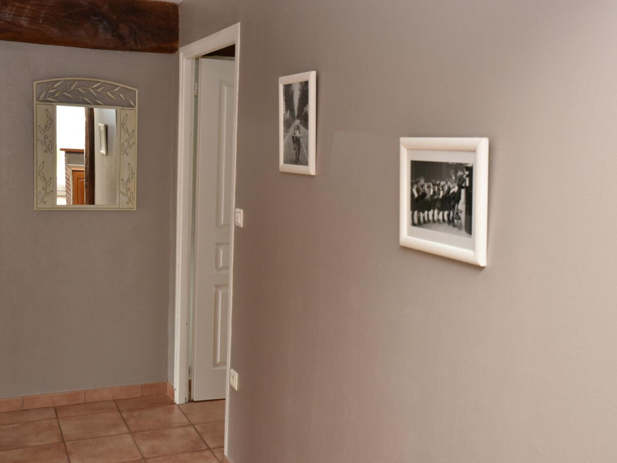 Gîte 6 pers. avec jardin 1000m², piscine et jeux à Cressanges - Photo 15