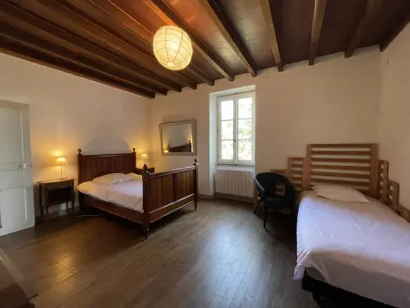 Grande ferme avec piscine privée et animaux acceptés à Chappes - Photo 10
