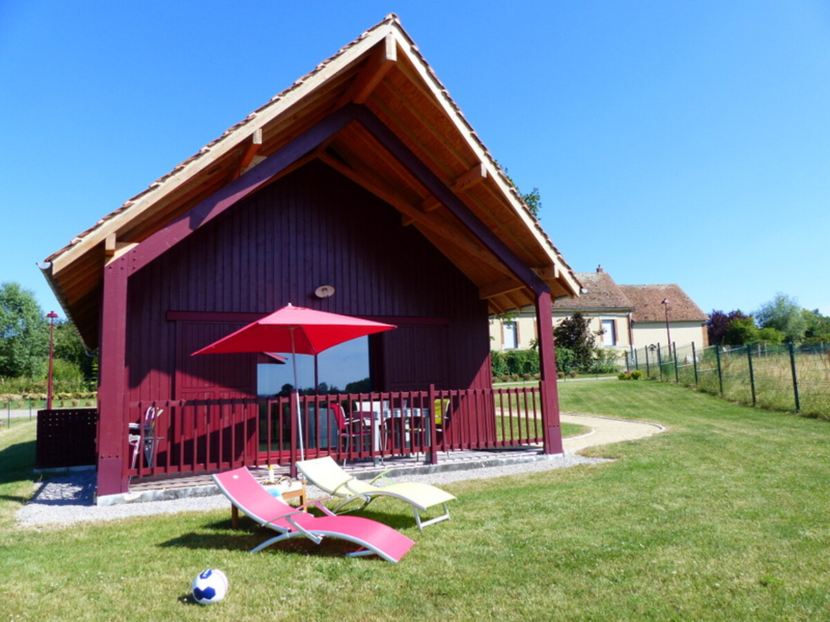 Gîte familial du bocage Bourbonnais, terrasse et jardin - Photo 1