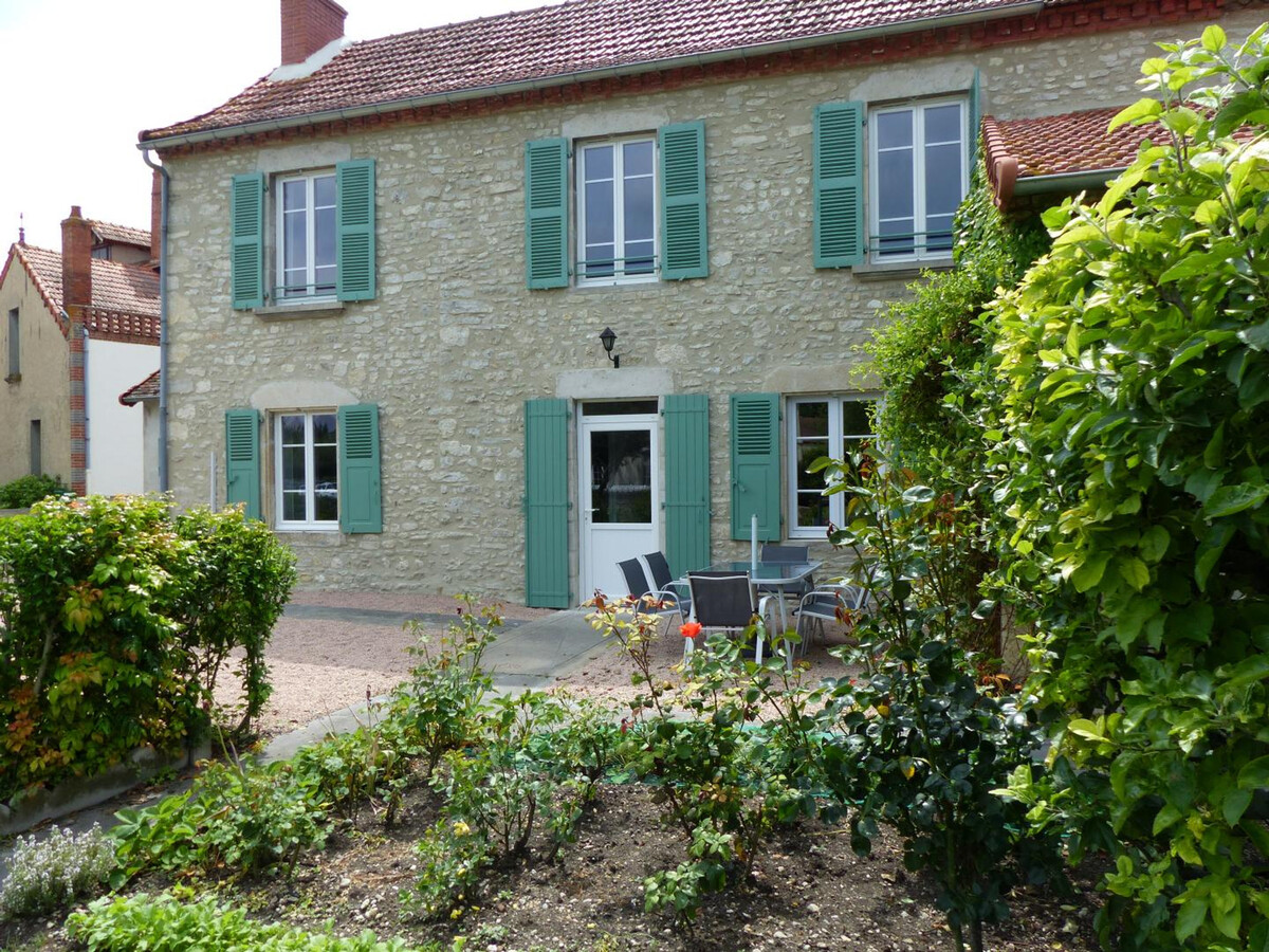 Gîte de charme Le Couturière, 6 pers., jardin à Saint-Bonnet - Photo 2