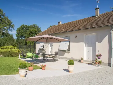 Location gite à Mazirat, Gîte paisible en Auvergne pour 6 pers., animaux admis