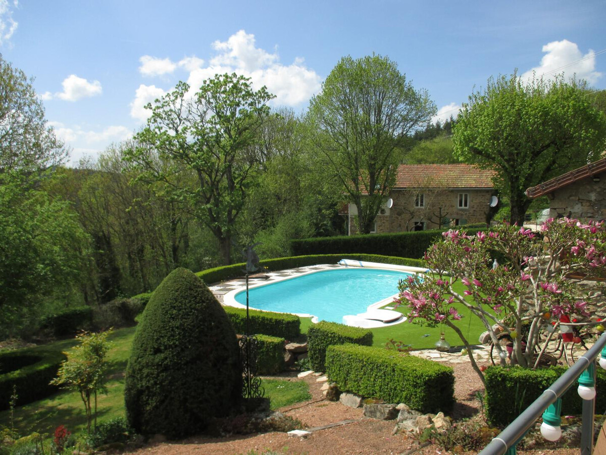 Maisonnette Montagne Bourbonnaise, piscine et poêle - Photo 4