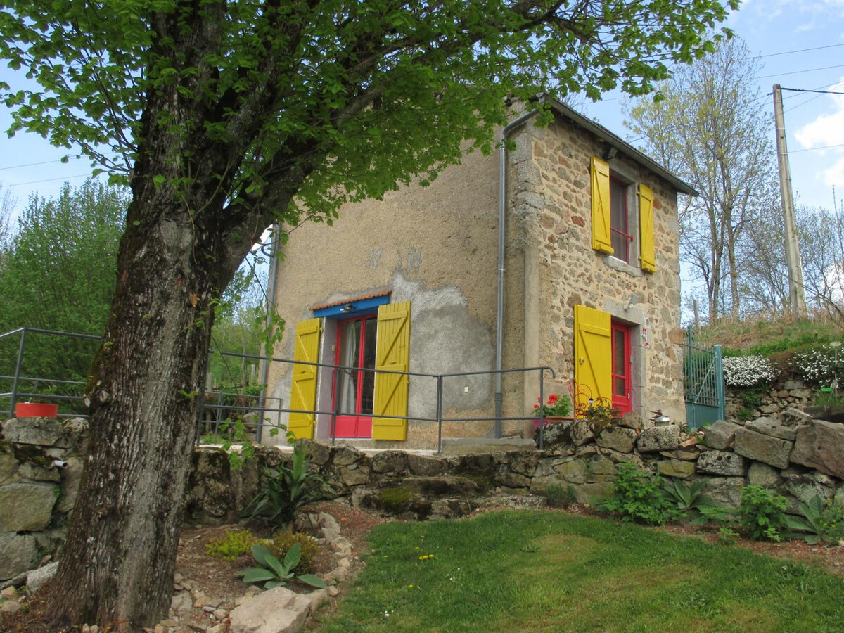 Maisonnette Montagne Bourbonnaise, piscine et poêle - Photo 11