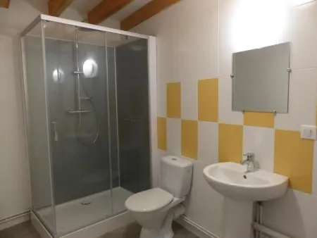 Ancien Atelier en Pierre – Gîte 6 pers. Montagne Bourbonnaise : photo 5