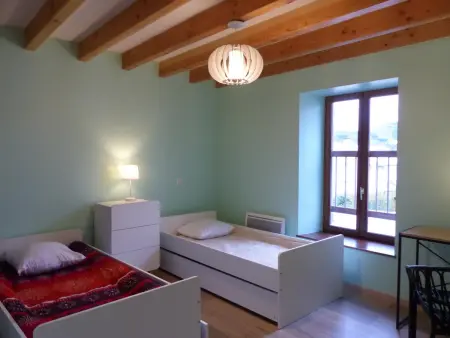 Ancien Atelier en Pierre – Gîte 6 pers. Montagne Bourbonnaise : photo 9