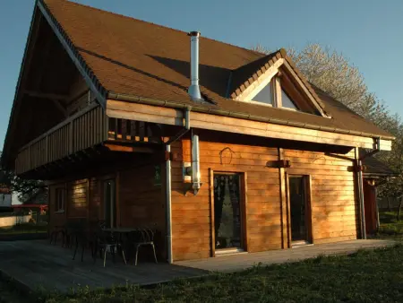 Chalet indépendant avec jardin et accès piscine près de St Pourçain - Photo 3