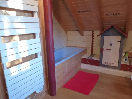 Chalet indépendant avec jardin et accès piscine près de St Pourçain - Photo 9