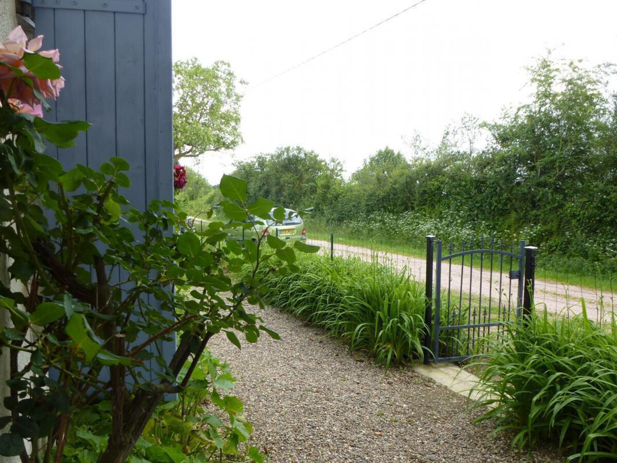 Gîte indépendant 2 pers. à Montoldre, animaux bienvenus - Photo 9