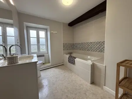 Gîte 14 personnes avec jardin à La Guillermie : photo 4
