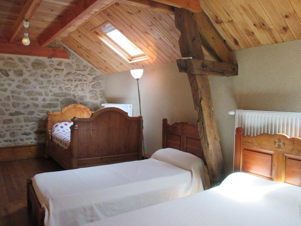 Gîte 12 pers. en pierre avec jardin clos à Marcillat-en-Combraille - Photo 7
