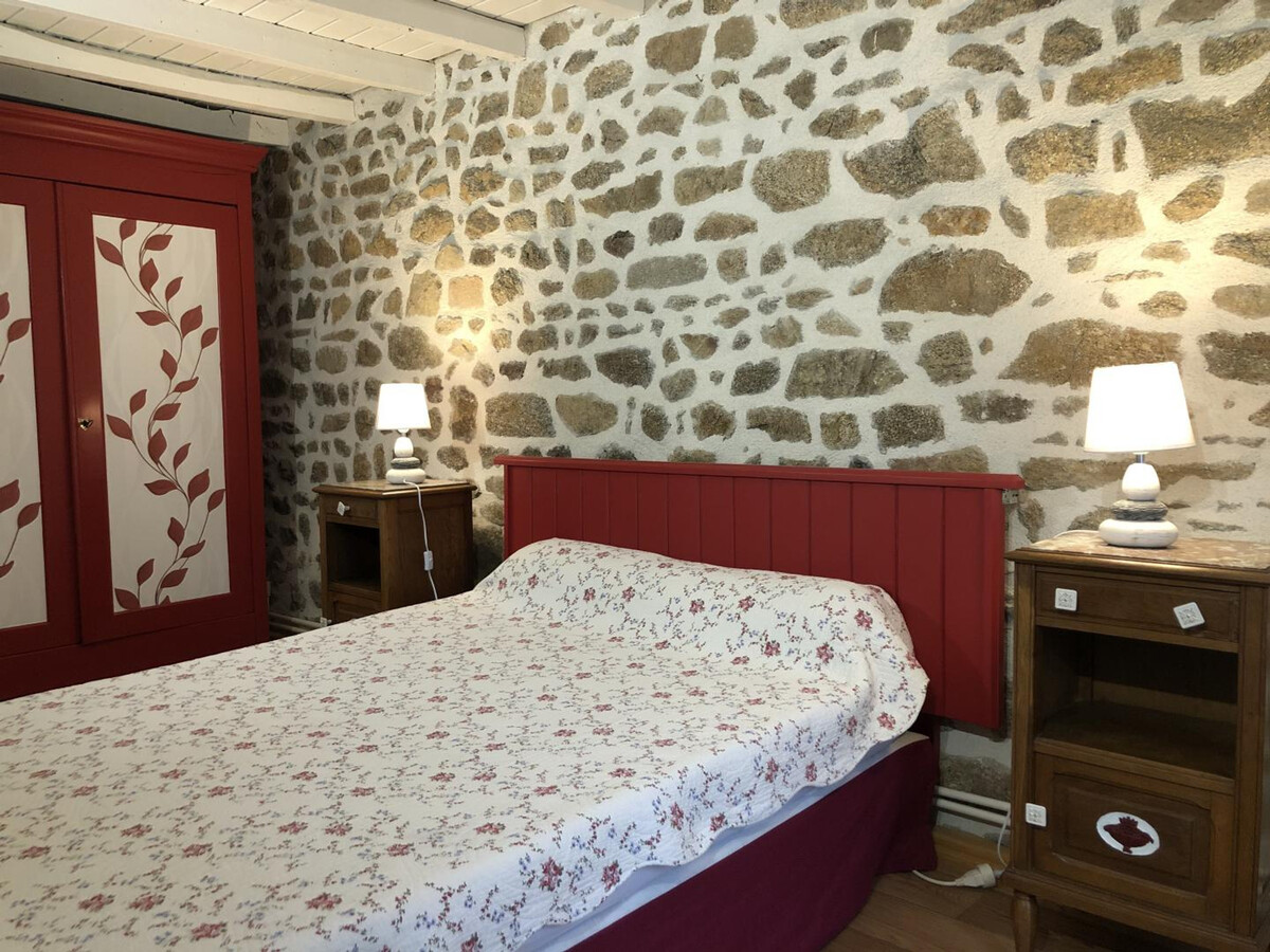 Gîte 12 pers. en pierre avec jardin clos à Marcillat-en-Combraille - Photo 16