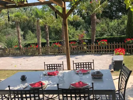 Gîte La maison de Georges à Hauterives, piscine chauffée : photo 11