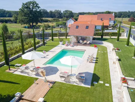 Gîte La maison de Georges à Hauterives, piscine chauffée : photo 14