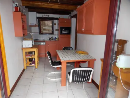 Gîte indépendant XVIIe siècle à Neuvy, animaux acceptés : photo 3