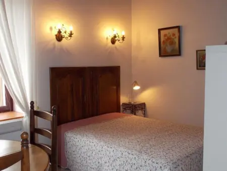 Gîte indépendant XVIIe siècle à Neuvy, animaux acceptés : photo 4