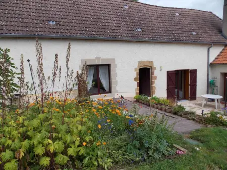 Gîte indépendant XVIIe siècle à Neuvy, animaux acceptés : photo 11