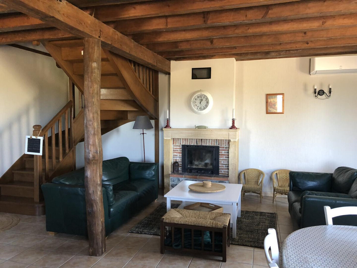 Gîte ancien pour 8 en Auvergne, 4 ch., jardin & jeux - Photo 4