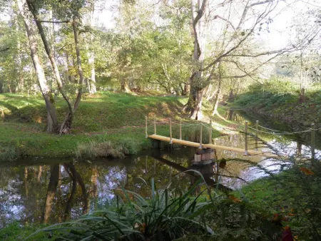 Gîte indépendant avec jardin au bord de la rivière - Photo 18